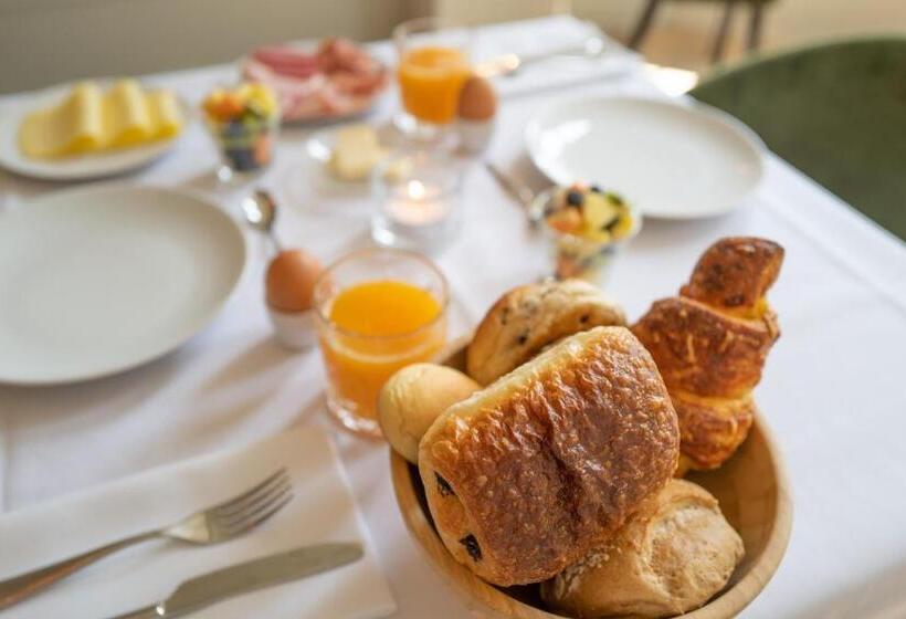 تختخواب و صبحانه Bella Vista