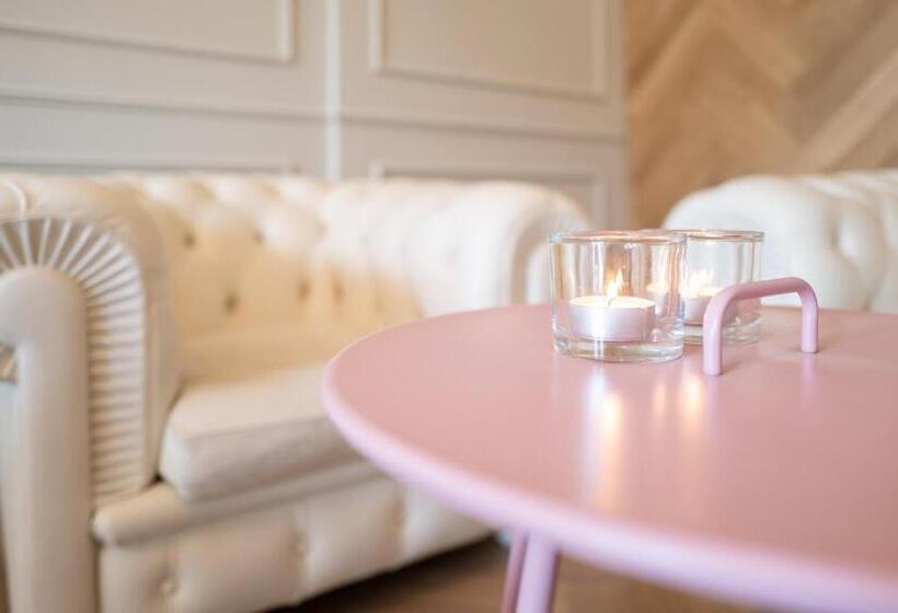 تختخواب و صبحانه Bella Vista