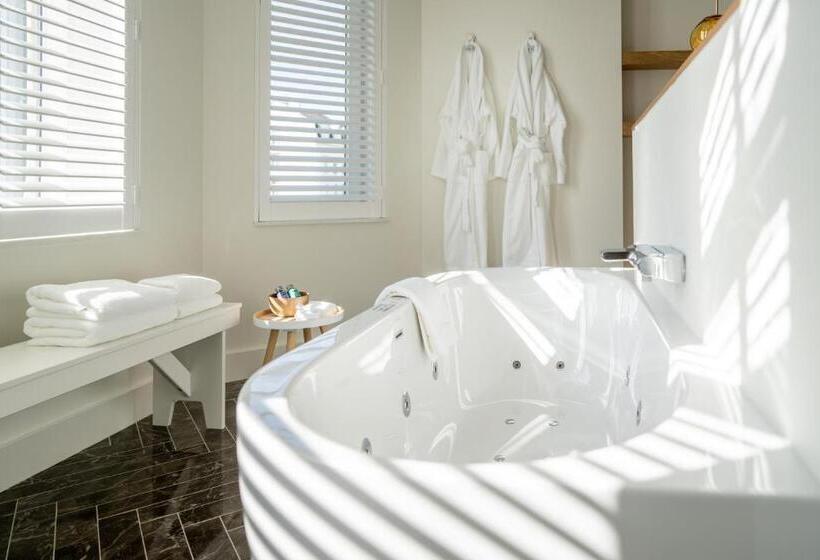 تختخواب و صبحانه Bella Vista