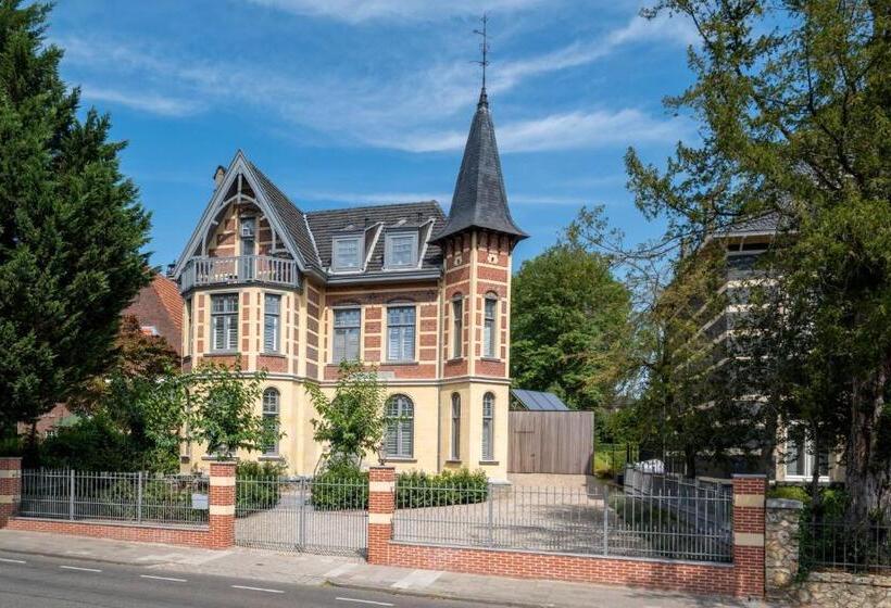 تختخواب و صبحانه Bella Vista