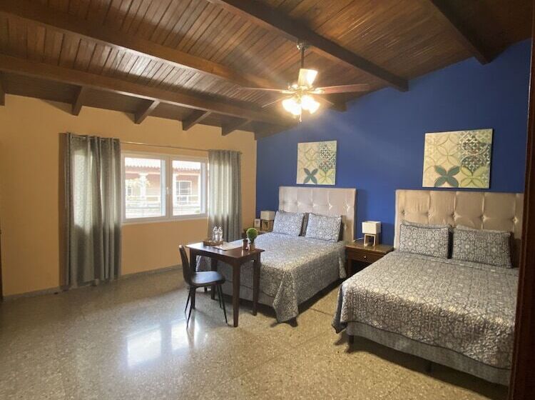 تختخواب و صبحانه Portal Los Castaños