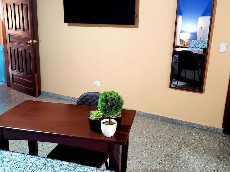 تختخواب و صبحانه Portal Los Castaños