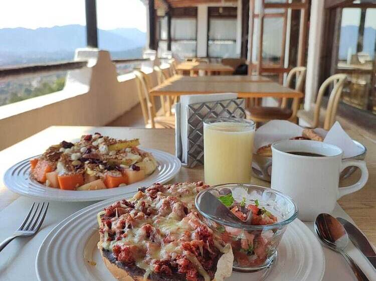 בית מלון כפרי Altavista