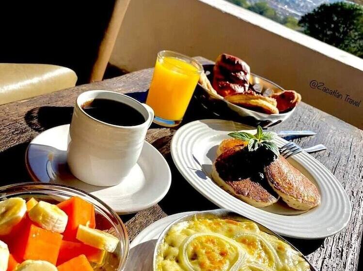 בית מלון כפרי Altavista