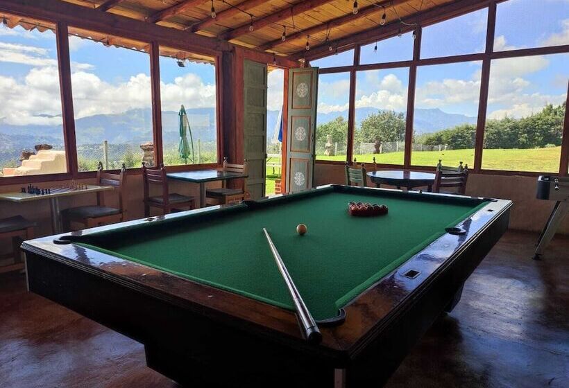 בית מלון כפרי Altavista