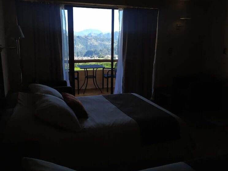 בית מלון כפרי Altavista