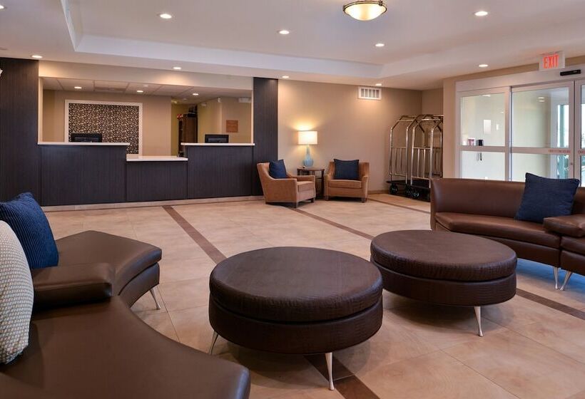 Отель Candlewood Suites Lodi, An Ihg