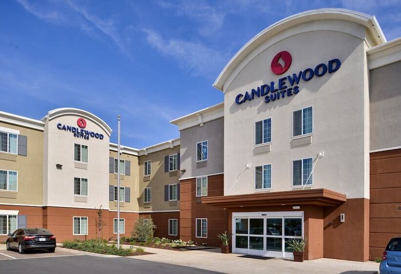 Отель Candlewood Suites Lodi, An Ihg