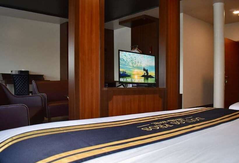 בית מלון כפרי Doulos Phos The Ship