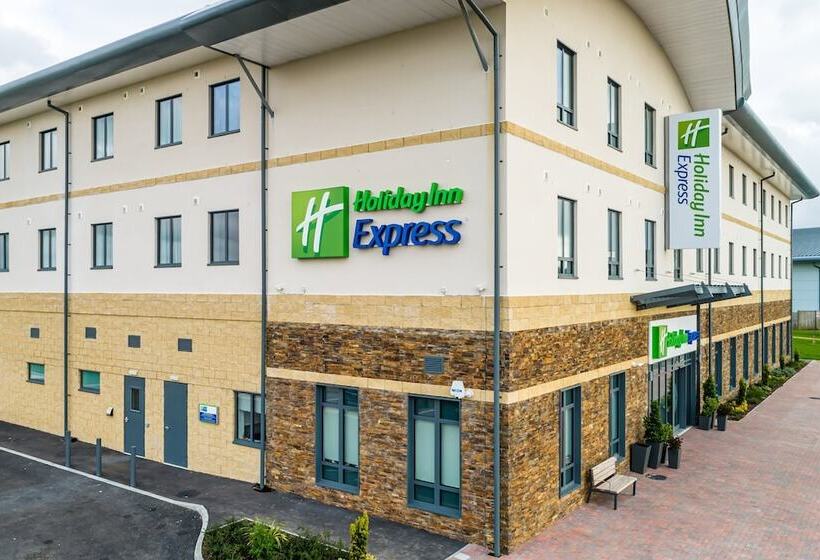 Отель Holiday Inn Express Bodmin Victoria Junction, An Ihg