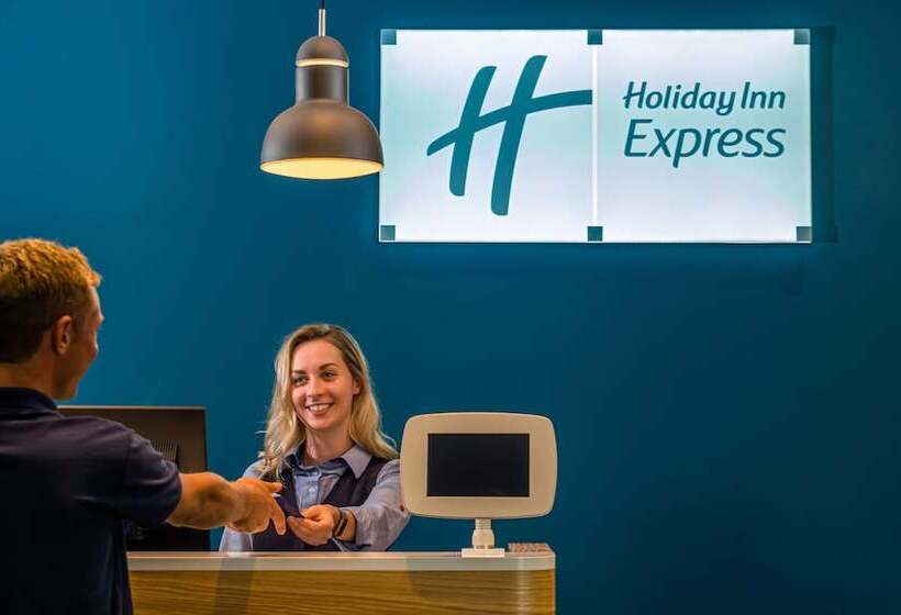 Отель Holiday Inn Express Bodmin Victoria Junction, An Ihg