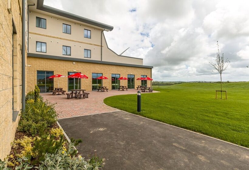 Отель Holiday Inn Express Bodmin Victoria Junction, An Ihg