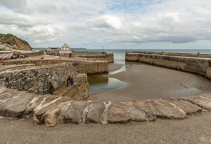 Отель Holiday Inn Express Bodmin Victoria Junction, An Ihg