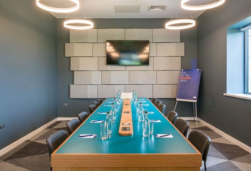 Отель Holiday Inn Express Bodmin Victoria Junction, An Ihg