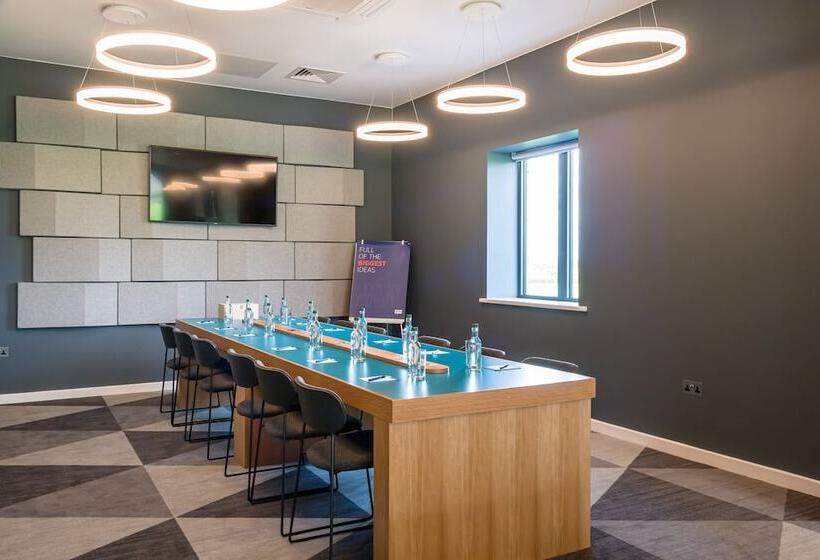 Отель Holiday Inn Express Bodmin Victoria Junction, An Ihg