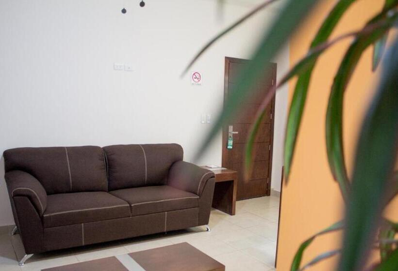 ホテル Madison Suites