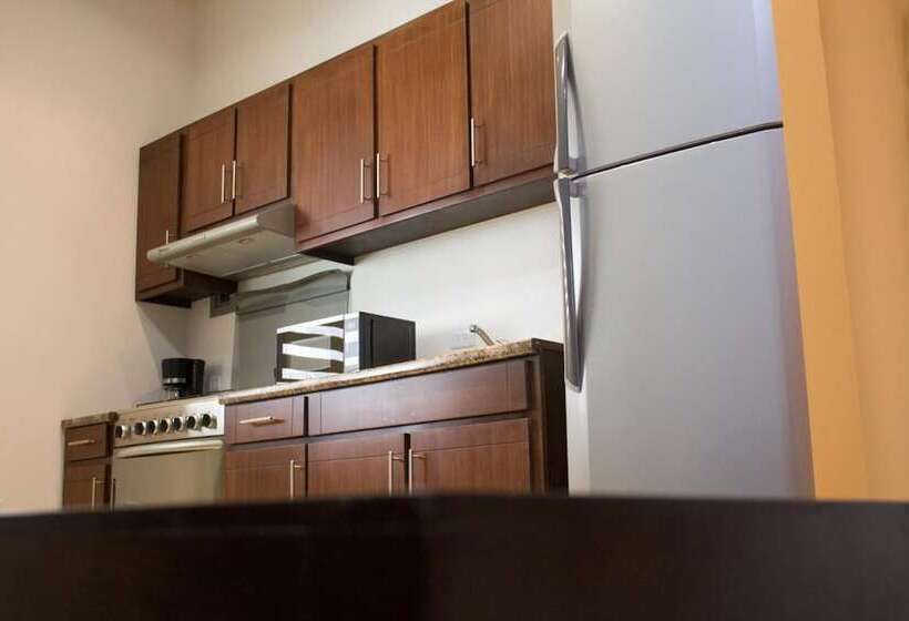 ホテル Madison Suites