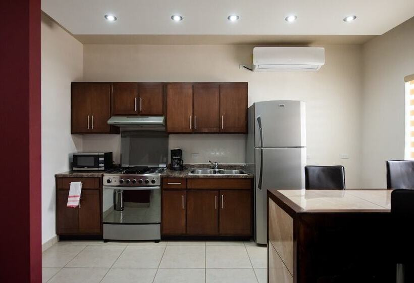 ホテル Madison Suites