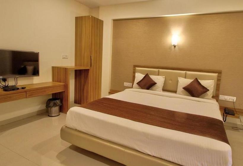 Отель Park Castle