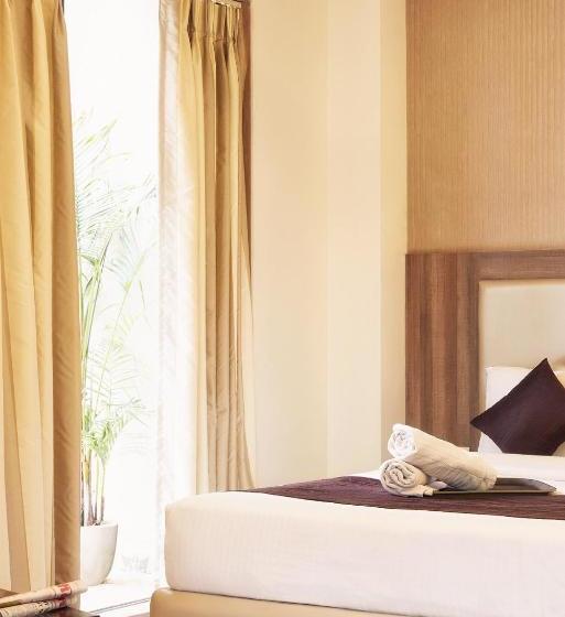 Отель Park Castle