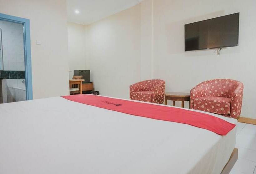 호텔 Reddoorz Near Transmart Jambi