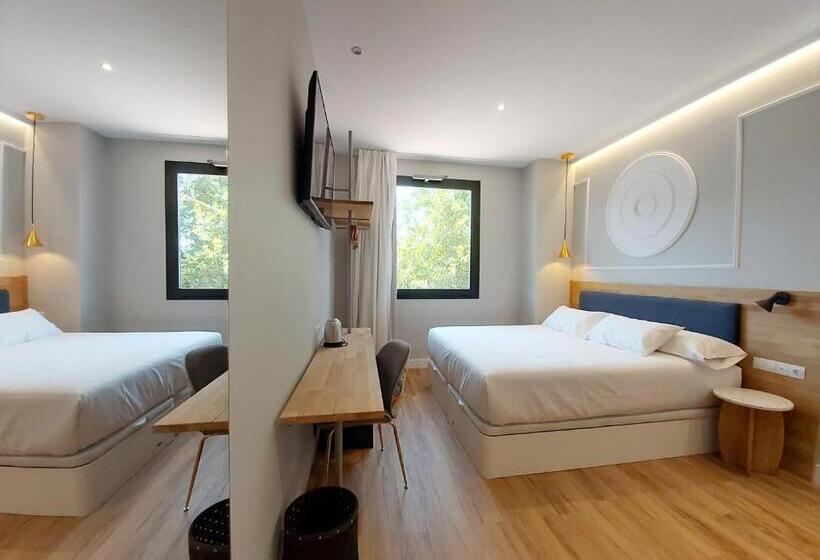 ペンション Habital Suites