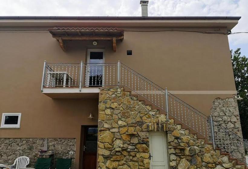 פנסיון La California