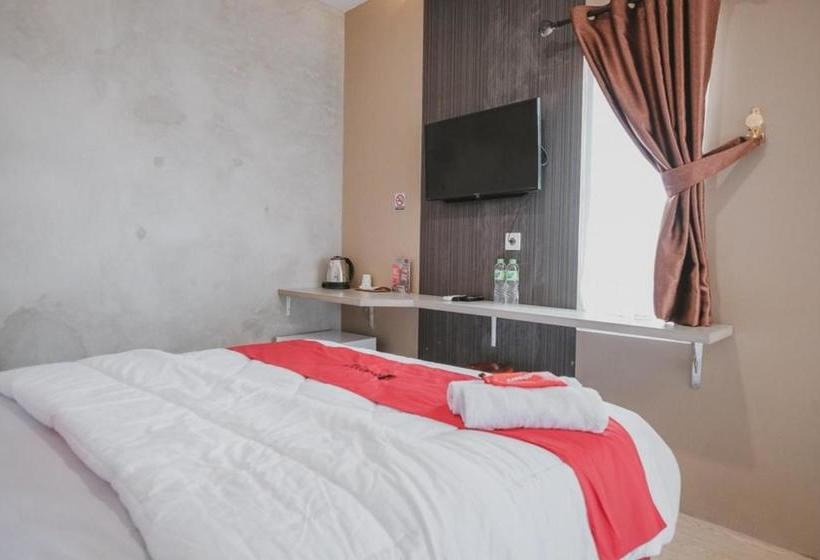 Пансион Reddoorz Plus Syariah Near Universitas Lampung