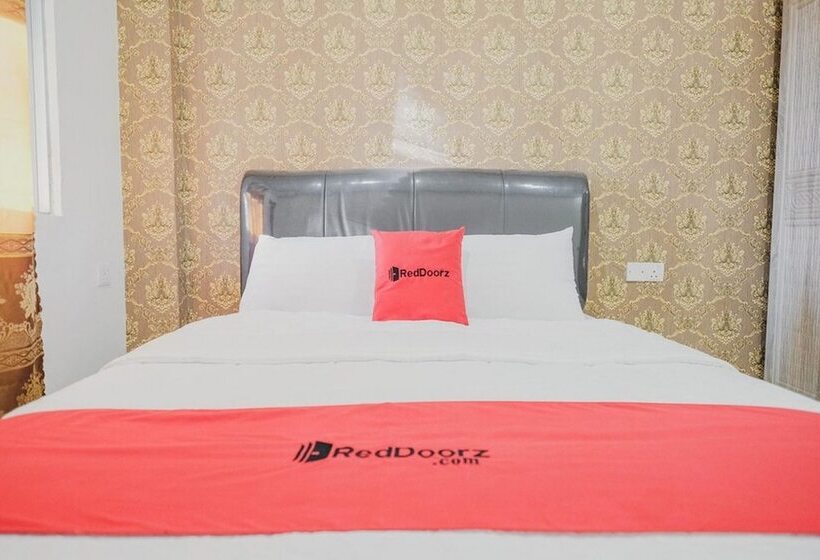 Reddoorz Apartment @ Batam Centre 3