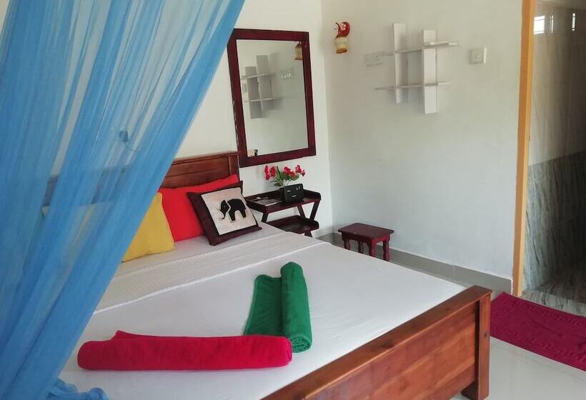 Общежитие Nest Rest Inn