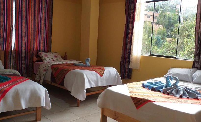 تختخواب و صبحانه Shumak Alpamayo Hostal Huaraz