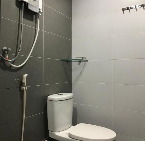 هتل کپسول Bamboo Hostel