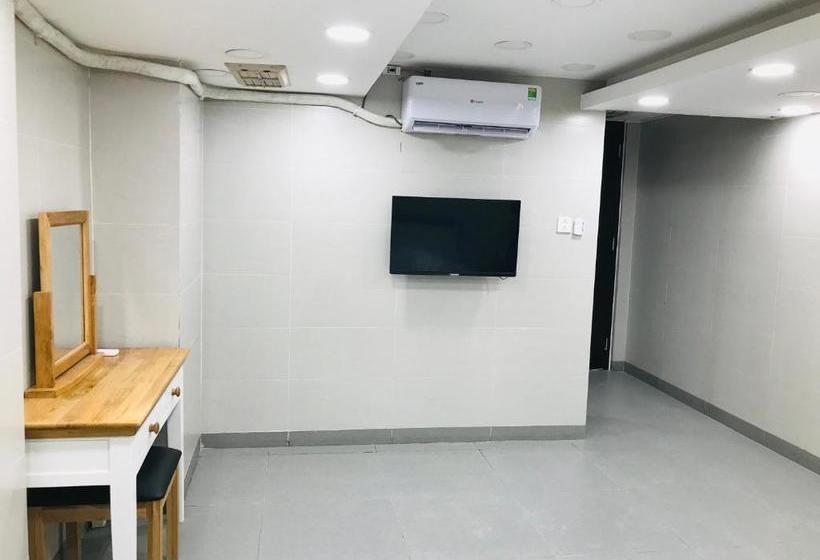 هتل کپسول Bamboo Hostel