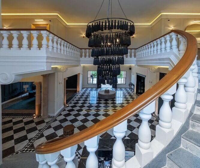 Отель Mansión E. Borbón