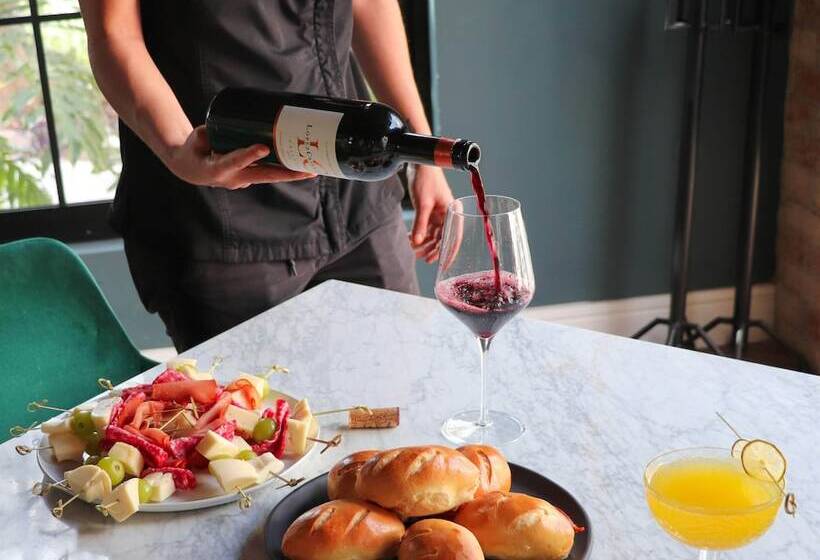 Отель Mansión E. Borbón