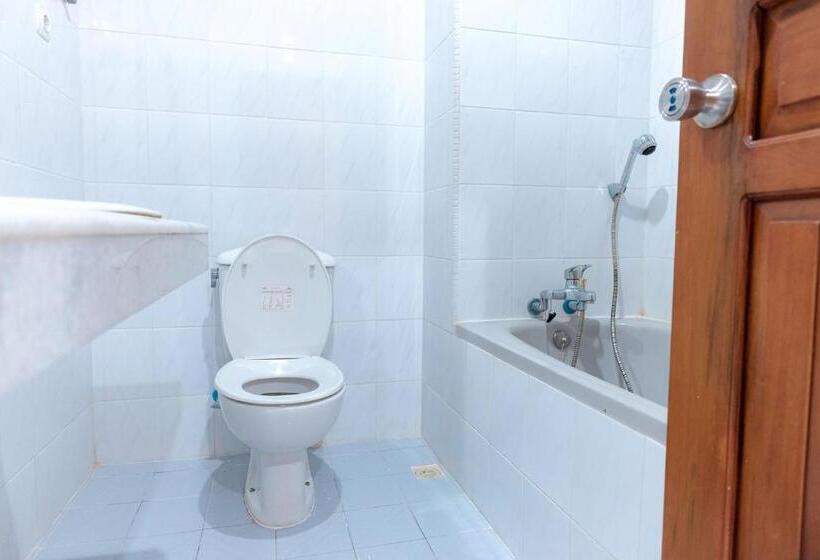 호텔 Reddoorz @ Cempaka Putih Jambi