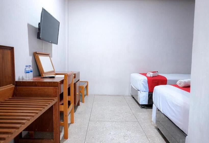 호텔 Reddoorz @ Cempaka Putih Jambi