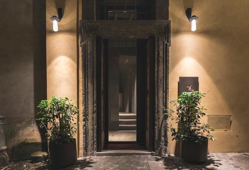 בית מלון כפרי Scenario