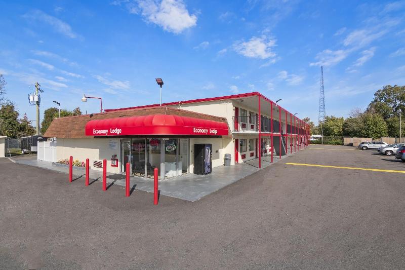 فندق على الطريق Economy Lodge Portsmouth