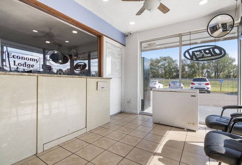 فندق على الطريق Economy Lodge Portsmouth