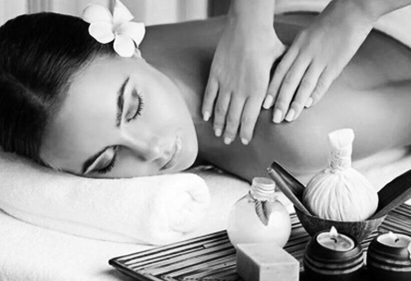 Paint It Black Hotel & Spa