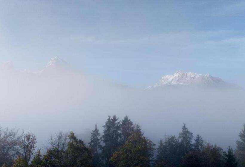 Пансион Die Schlafende Goass   Pub Und Gästehaus