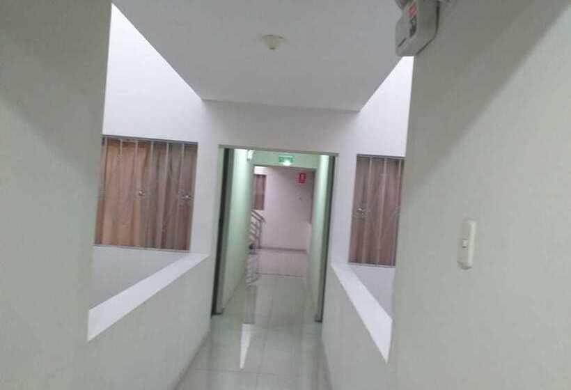 بنسيون El Palacio