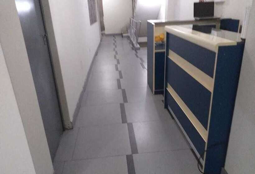 بنسيون El Palacio