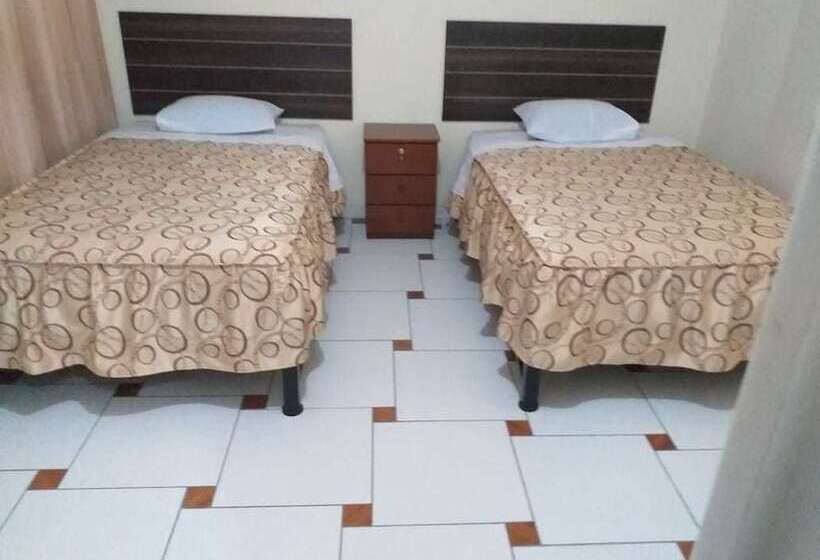 بنسيون El Palacio