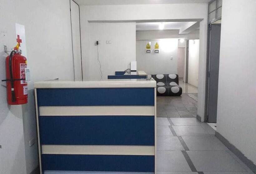 بنسيون El Palacio