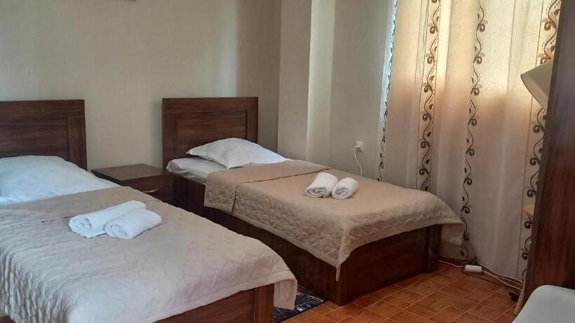 پانسیون Guest House Libu Zugdidi