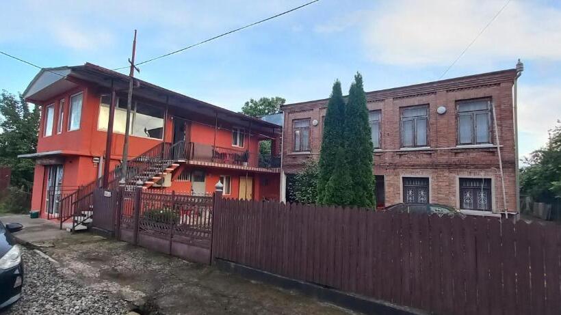 پانسیون Guest House Libu Zugdidi