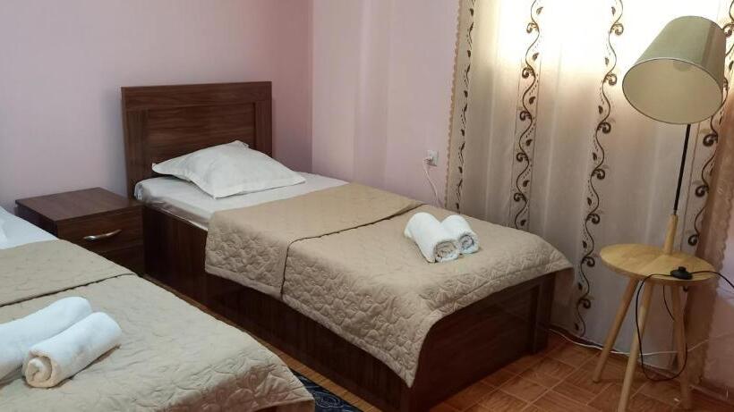 پانسیون Guest House Libu Zugdidi