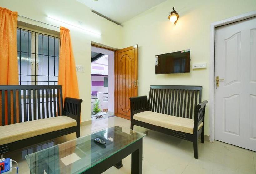 ペンション Oyo Home 26184 Elegant Stay Near Kovalam Junction